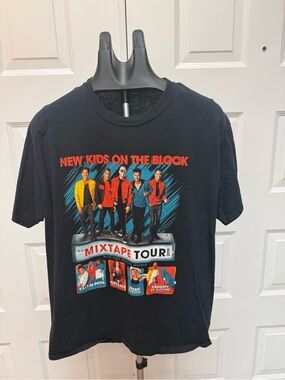 Fruit of the Loom Black New Kids On The Block Mixtape Tour Graphic Tee